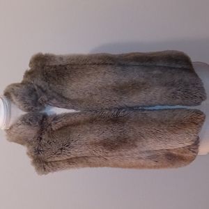 ELLE faux fur vest !